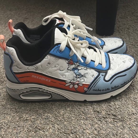 Special Edition Dr Seuss Skechers - Picture 4 of 7